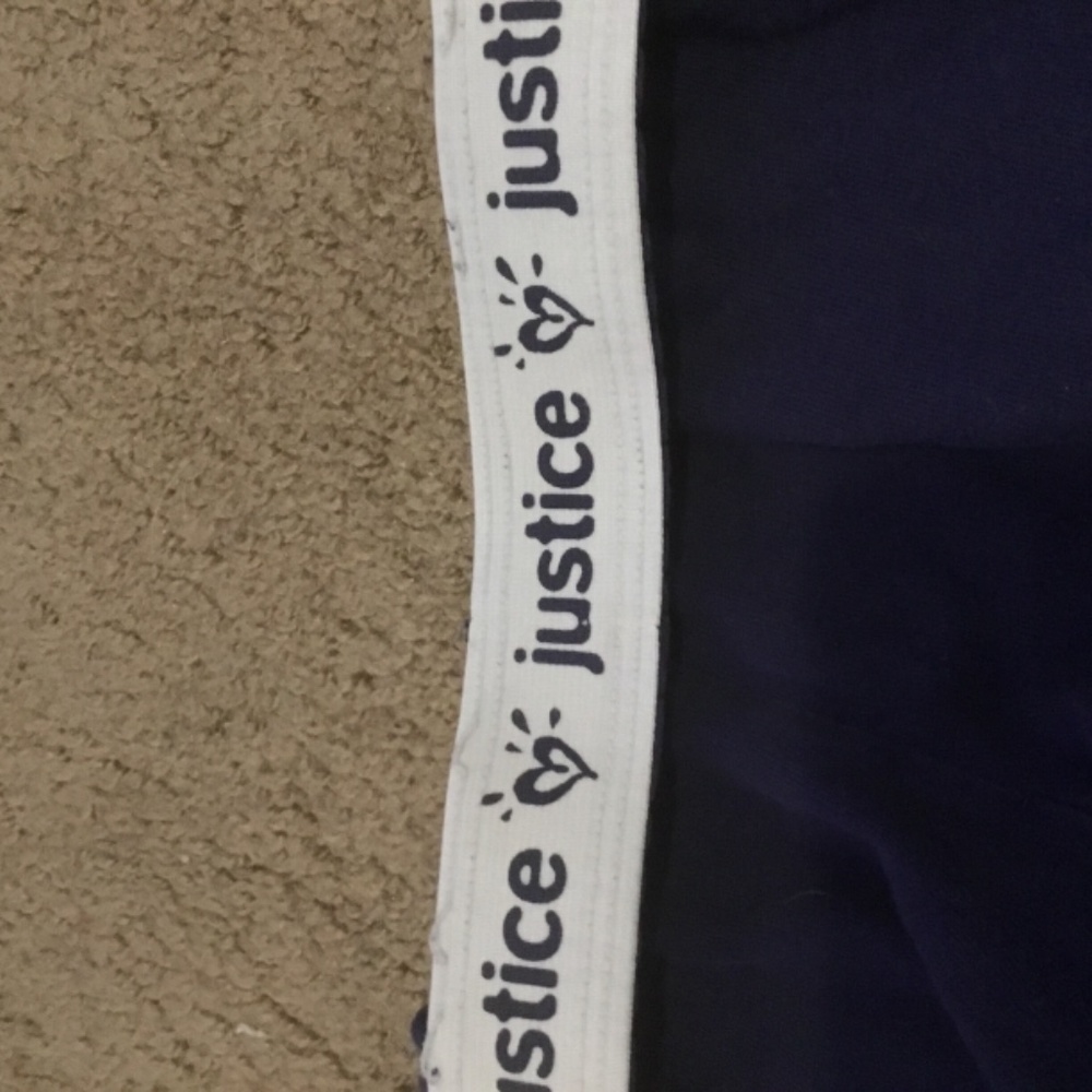 Shorts - Picture 5 of 7